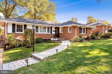 6611 Beddoo St, Alexandria, VA 22306 - photo 2