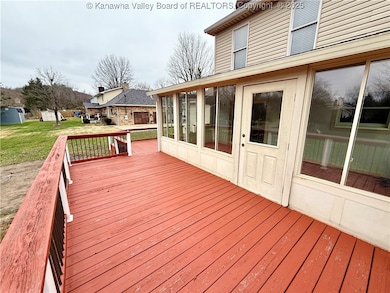 108 Sun Valley, Scott Depot, WV 25560 - photo 5