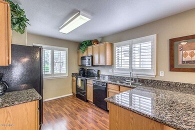 Kitchen - Bright and beautiful