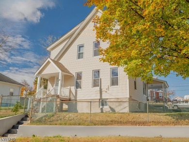 11 Millbrook Ave, Dover, NJ 07801 - photo 3