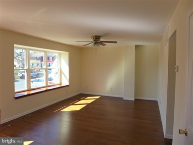 1342 Harford Square Dr, Edgewood, MD 21040 - photo 2