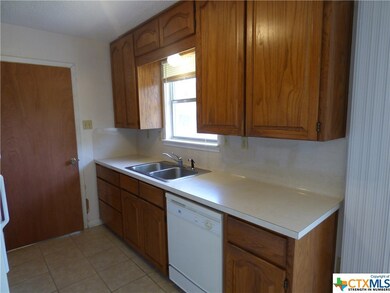 604 N 19th St, Copperas Cove, TX 76522 - photo 3