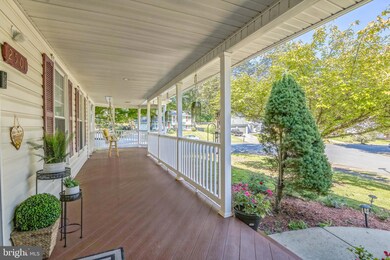 2501 Fraser Ct, Woodbridge, VA 22191 - photo 4