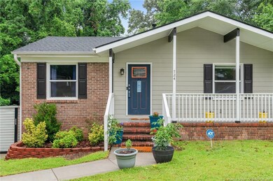 724 Burgoyne Dr, Fayetteville, NC 28314 - photo 3