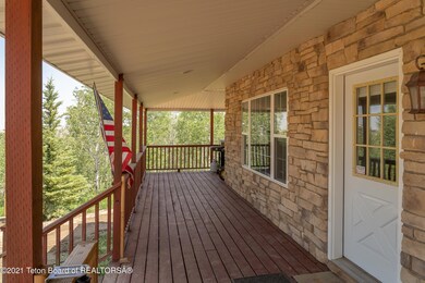 1585 Bone Rd-4