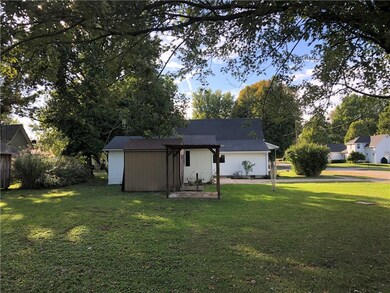 203 E Grove St, Roachdale, IN 46172 - photo 7