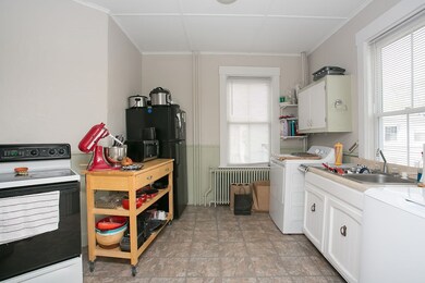 6 Barney St unit 1, Newport, RI 02840 - photo 4