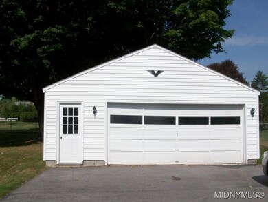 2-car Detached Garage
