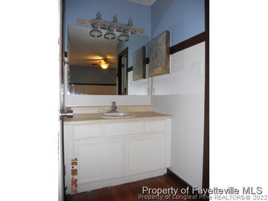 582 Moriston Rd, Fayetteville, NC 28314 - photo 5