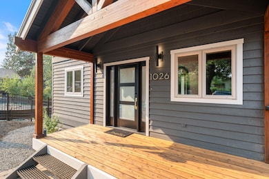 1026 NW Baltimore Ave, Bend, OR 97701 - photo 5