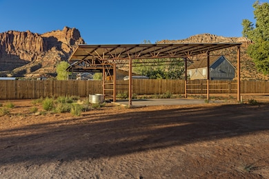 765 N Juniper St, Hildale, UT 84784 - photo 5