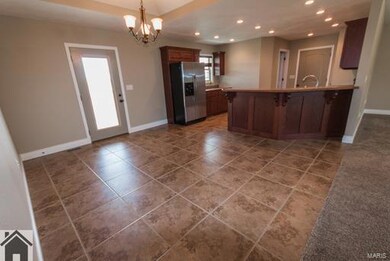 20300 Hardcastle Ln, Saint Robert, MO 65584 - photo 3