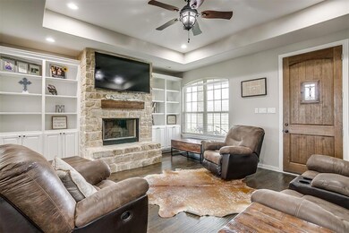 3420 Chinaberry Ln, Joshua, TX 76058 - photo 5