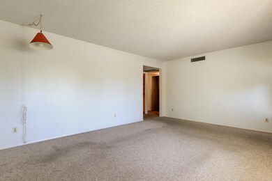 1884 E Alameda Dr-6