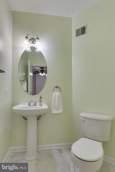 43448 Jubilee St, Chantilly, VA 20152 - photo 6