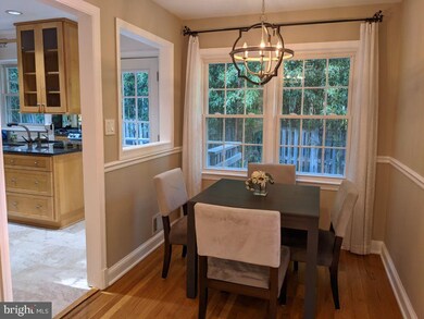 1026 W Taylor Run Pkwy, Alexandria, VA 22302 - photo 7