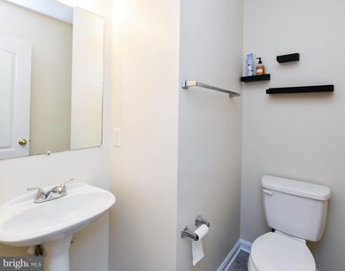 5211 Daventry Terrace, District Heights, MD 20747 - photo 6