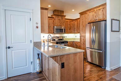 3335 SW 28th St Redmond OR-print-005-016