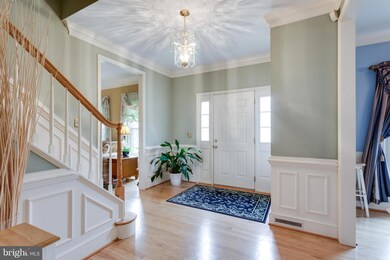 15299 Surrey House Way, Centreville, VA 20120 - photo 2