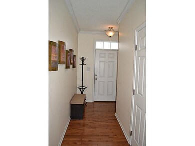 Entry/Foyer.
