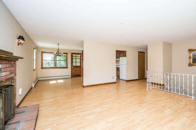 215 Spring Rd, Dracut, MA 01826 - photo 4