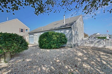 95 Wind Jammer Ct, Bayville, NJ 08721 - photo 5