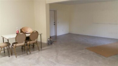 8202 W Crenshaw St, Tampa, FL 33615 - photo 4