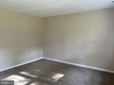 6451 Union Ct, Glen Burnie, MD 21061 - photo 4