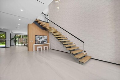 618 NE 17th Way, Fort Lauderdale, FL 33304 - photo 4