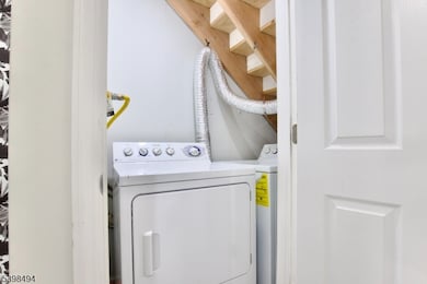 220 E Munsell Ave unit 1, Linden, NJ 07036 - photo 4