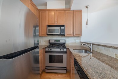 19 Knowlton St unit 4, Boston, MA 02127 - photo 2