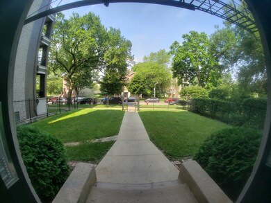 6529 S Kimbark Ave unit 1R, Chicago, IL 60637 - photo 3