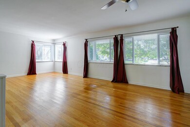 1624 Barrington Rd, Columbus, OH 43221 - photo 4