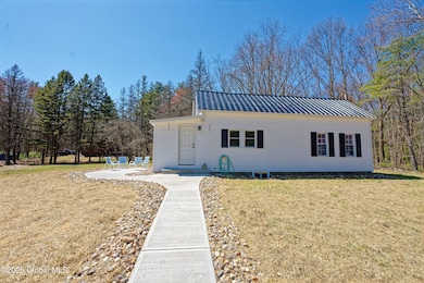 50 Edie Rd, Saratoga Springs, NY 12866 - photo 3