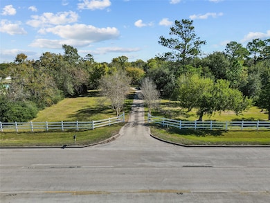 2529 Fm 646 Rd N, Santa Fe, TX 77510 - photo 2