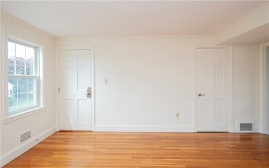 78 Phelps Rd unit C, Middletown, RI 02842 - photo 6