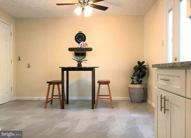 23 Dufief Ct, North Potomac, MD 20878 - photo 5