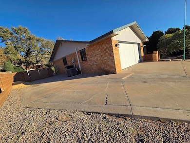 1518 Serrano, Alamogordo, NM 88310 - photo 2