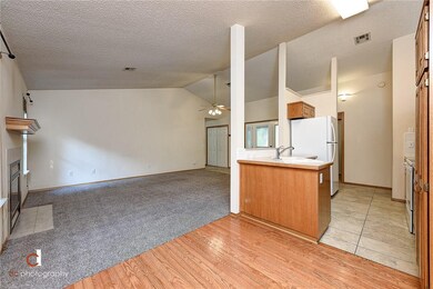 2 Saint Austell Dr, Bella Vista, AR 72714 - photo 5