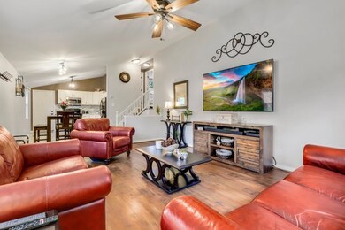 1443 Kings Rd, Carpentersville, IL 60110 - photo 5