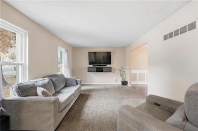 9201 W 48th Terrace, Shawnee, KS 66203 - photo 7