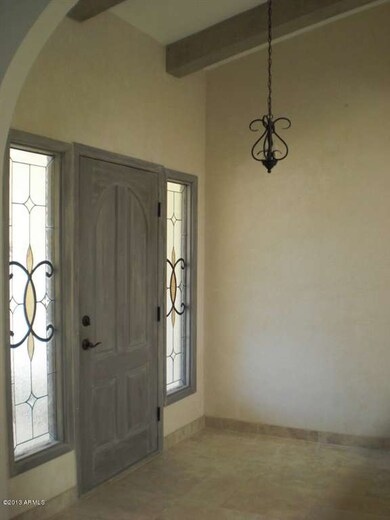 1823 E HACKAMORE ST - FOYER