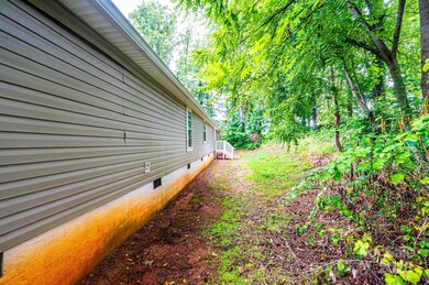 1690 Falls Rd, Valdese, NC 28690 - photo 7