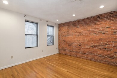 65 Hemenway St unit 4, Boston, MA 02115 - photo 2