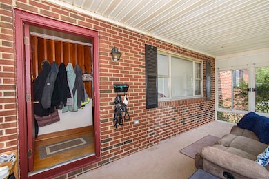 206 Broce Dr, Blacksburg, VA 24060 - photo 7