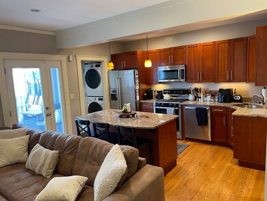 638 E 8th St unit 638, Boston, MA 02127 - photo 3