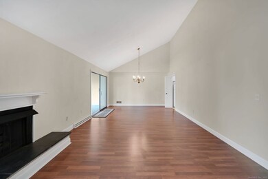 32 Hollister Way S unit 32, Glastonbury, CT 06033 - photo 6