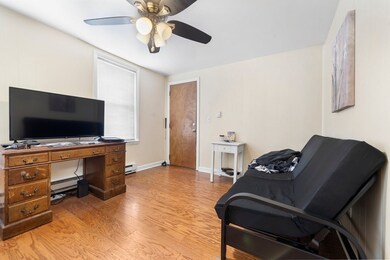 8 Lathrop St, Salem, MA 01970 - photo 5