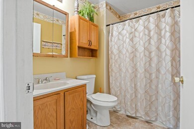 9260 Cherry Ln unit 37, Laurel, MD 20708 - photo 6