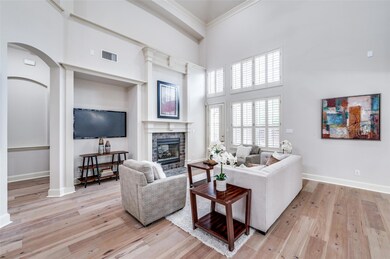 Double fireplace for both living area and study am